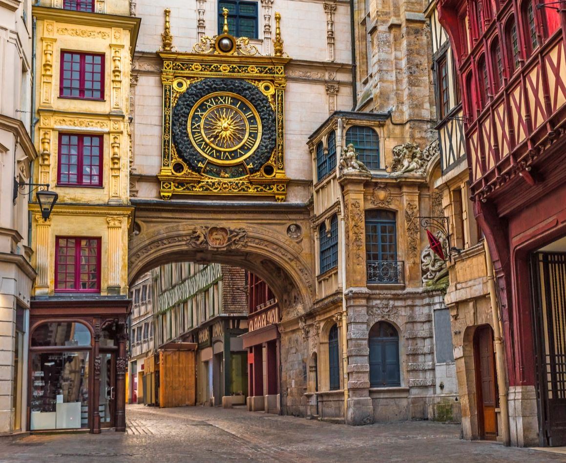 El famoso Reloj Histórico de Rouen (Francia) ROUEN CRUCEROS FLUVIALES SENA CRUCEROS FRANCIA SEINE RIVER CRUISES #SeineRiverCruises #Seine #Cruceros #CrucerosFluviales #Cruises #Creuers #Bidaiak #RiverCruises